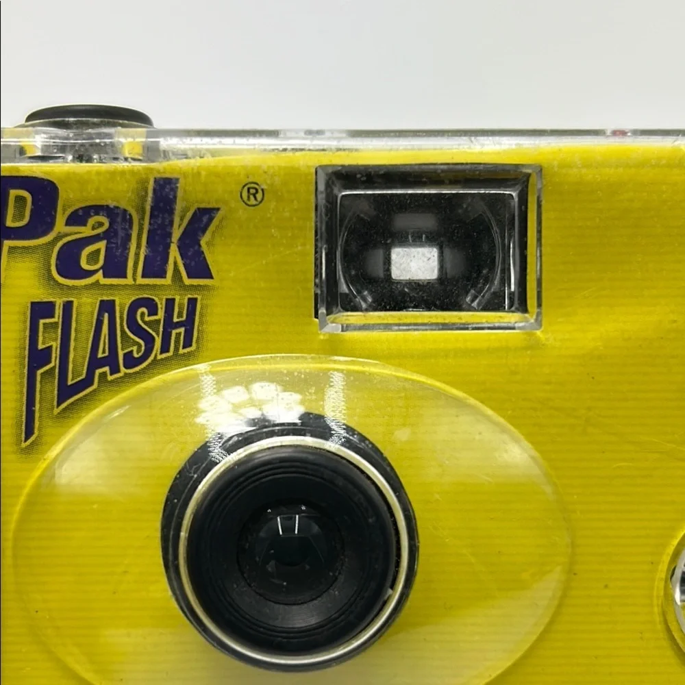 Vintage‎ FunPak Disposable Film Camera 400ISO 27exp Yellow Flash